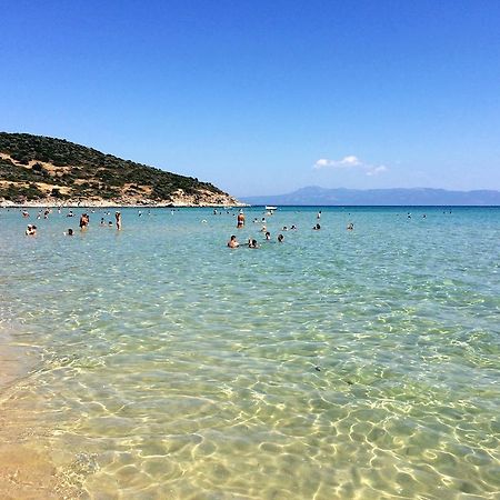 Holiday Apartment Sombrero Néa Péramos Zewnętrze zdjęcie