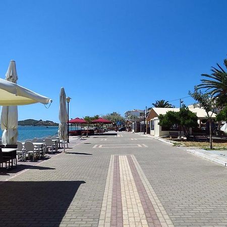 Holiday Apartment Sombrero Néa Péramos Zewnętrze zdjęcie