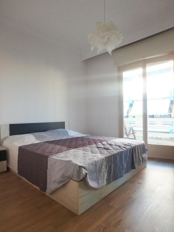 Holiday Apartment Sombrero Néa Péramos Zewnętrze zdjęcie