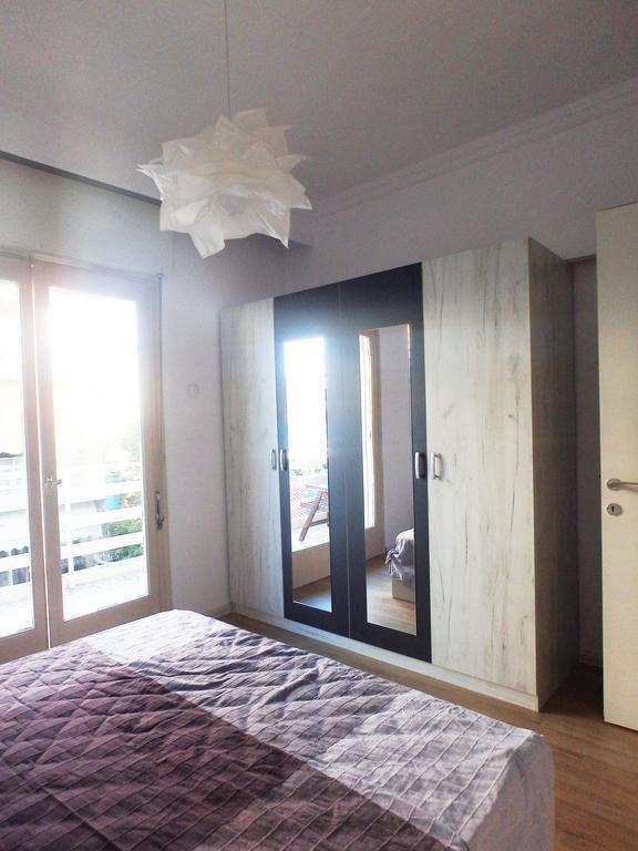 Holiday Apartment Sombrero Néa Péramos Zewnętrze zdjęcie